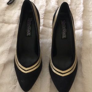 Black & Gold pump shoes